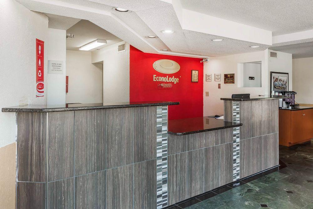 Econo Lodge Флорънс Екстериор снимка